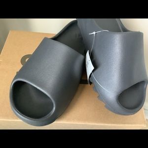 Yeezy Slides - Onyx